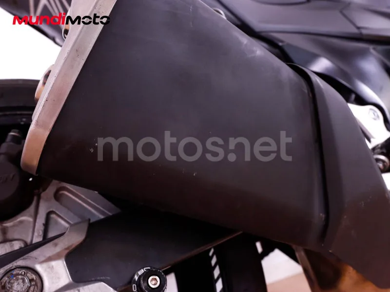 Kawasaki Z800 - Vista 16