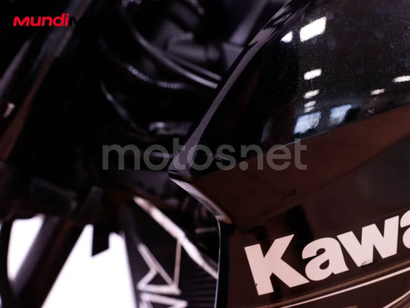 Kawasaki Z800 - Vista 24