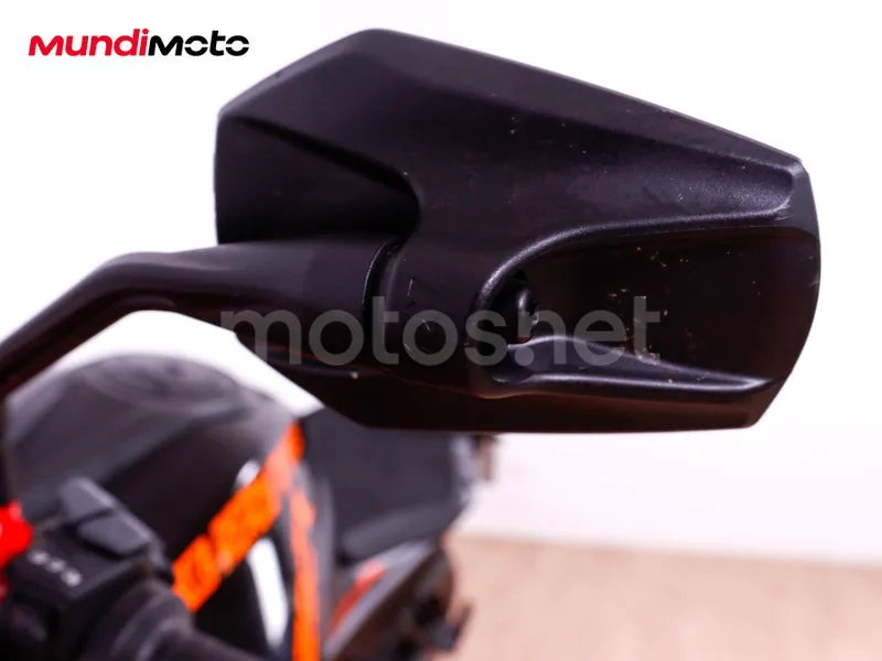 KTM 1290 Super Duke R - Vista 27