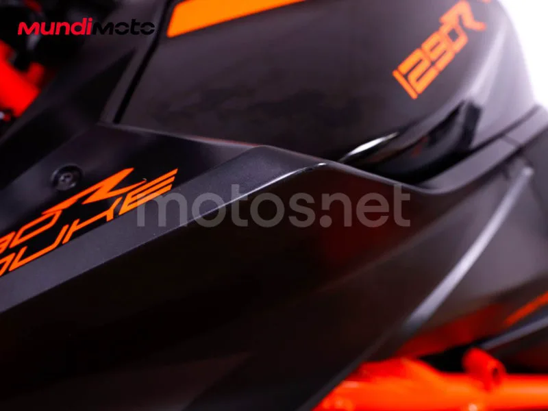 KTM 1290 Super Duke R - Vista 29