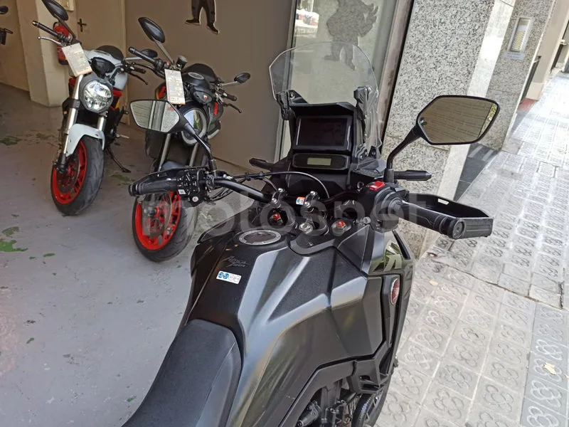 Honda CRF1100L Africa Twin - Vista 5