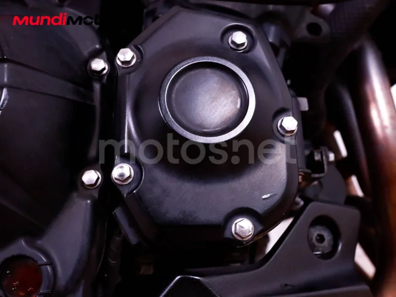 Kawasaki Z900 - Vista 24