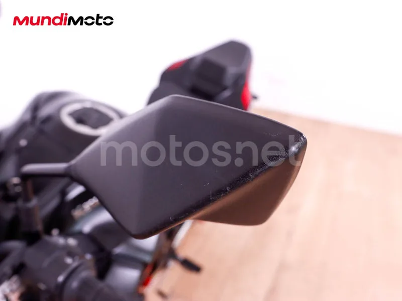 Kawasaki Z900 - Vista 33