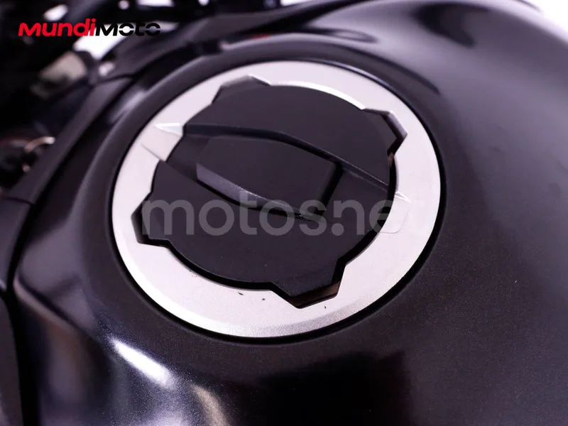 Kawasaki Z900 - Vista 38