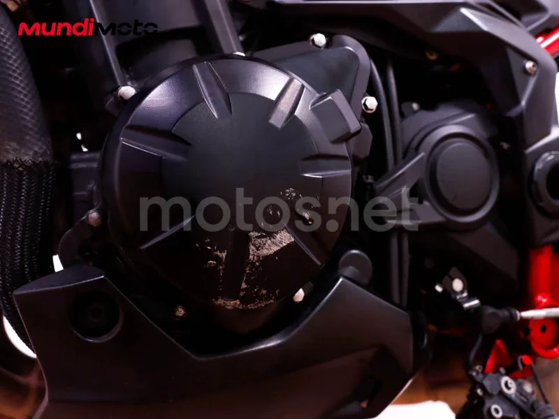 Kawasaki Z900 - Vista 40