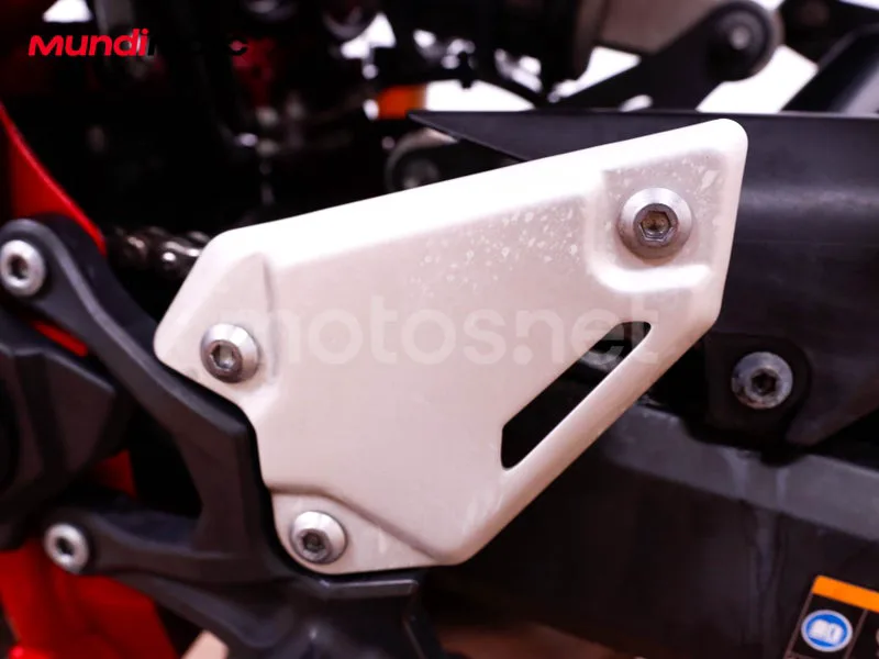 Kawasaki Z900 - Vista 43