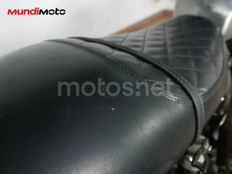 Triumph Scrambler - Vista 13