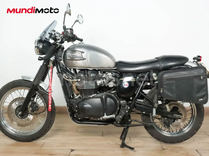 Triumph Scrambler - Vista 6