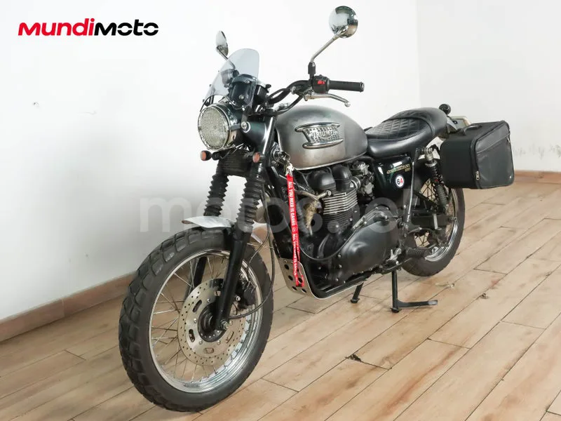 Triumph Scrambler - Vista 7