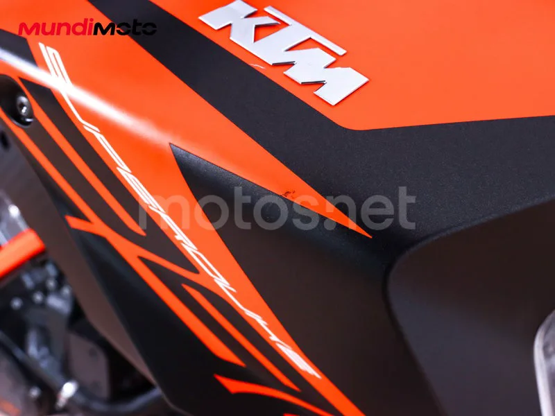KTM 1290 Super Duke GT - Vista 13