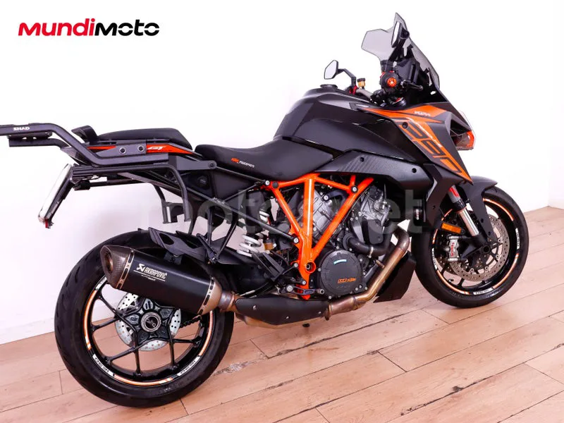 KTM 1290 Super Duke GT - Vista 3