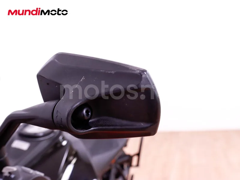 KTM 1290 Super Duke GT - Vista 21