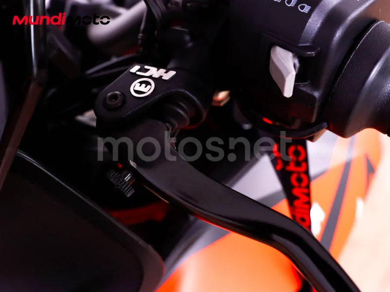 KTM 1290 Super Duke GT - Vista 23