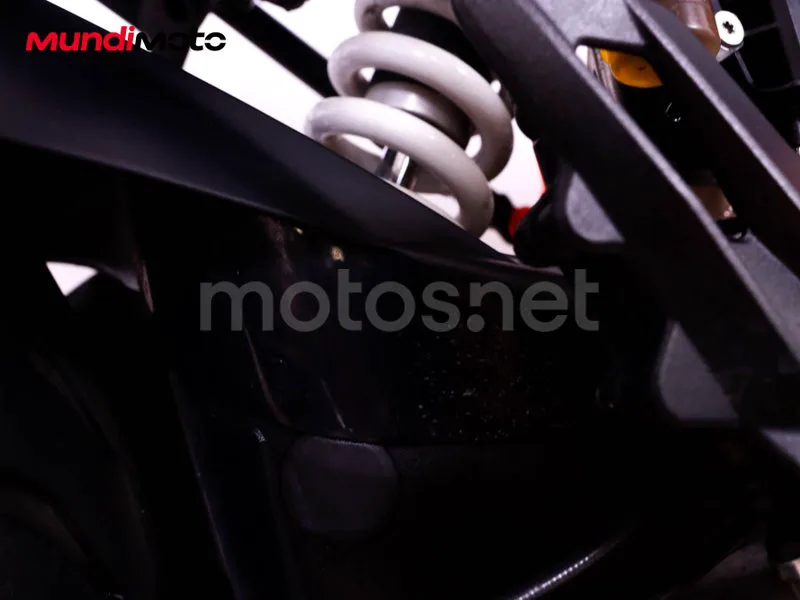 KTM 1290 Super Duke GT - Vista 29