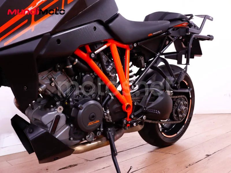 KTM 1290 Super Duke GT - Vista 10