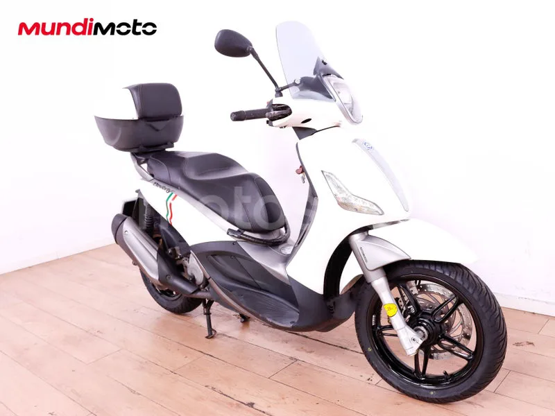 Piaggio Beverly Sport Touring 350 2499 € 2014 Barcelona - 2