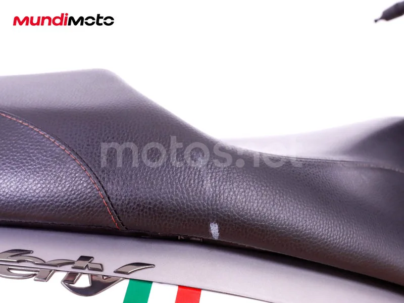 Piaggio Beverly Sport Touring 350 - Vista 16