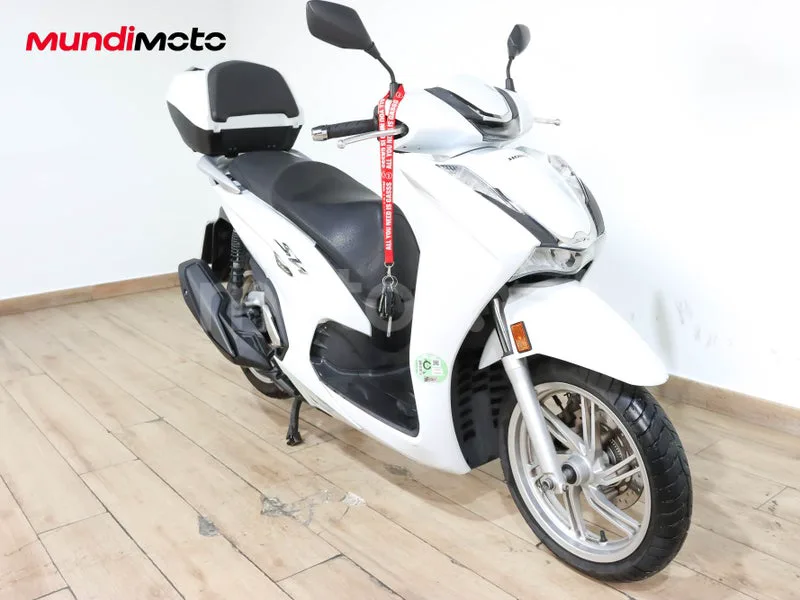 Honda SH350i 4299 € 2022 Barcelona - 2