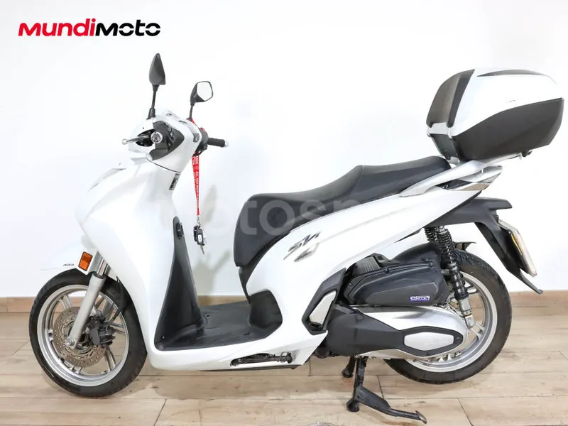 Honda SH350i - Vista 6