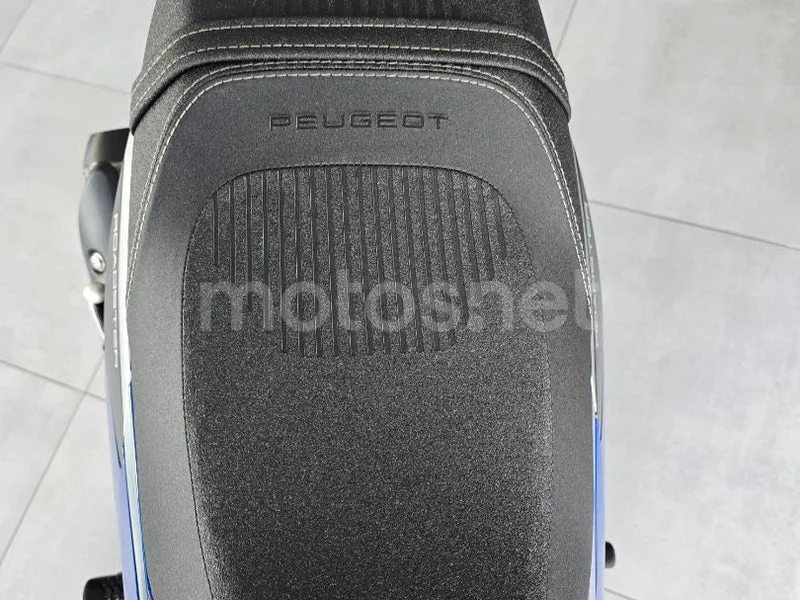 Peugeot PM-01 125 - Vista 13