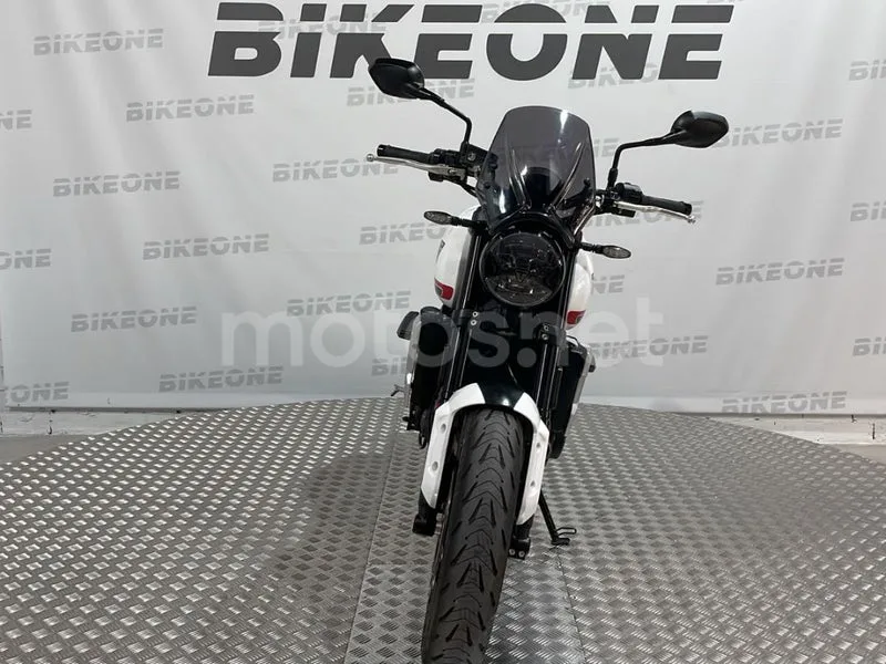 Triumph Trident 660 - Vista 5