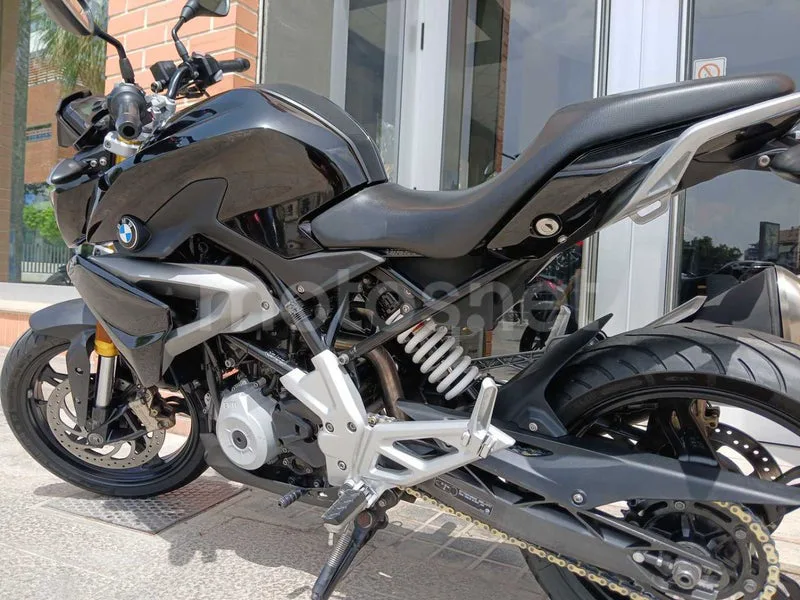 BMW G 310 R - Vista 7