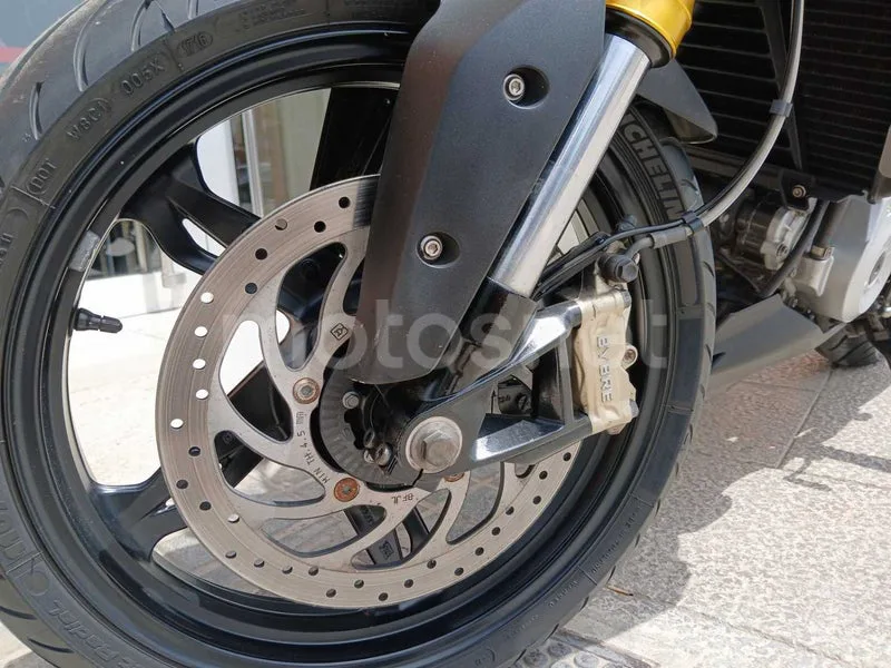 BMW G 310 R - Vista 13