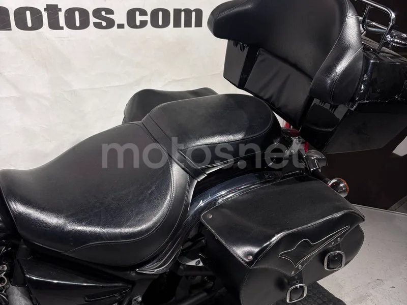 Kawasaki VN900 Classic - Vista 11