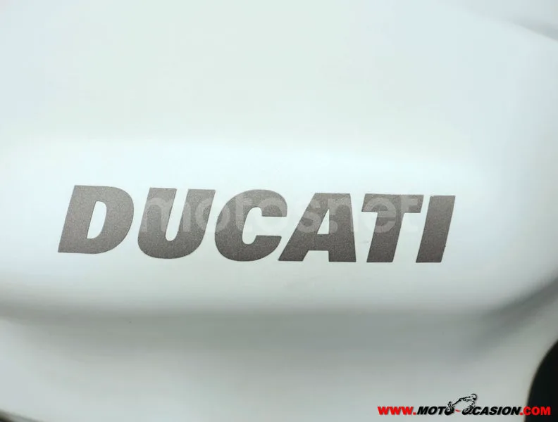 Ducati SuperSport - Vista 9