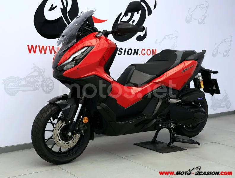 Honda ADV350 - Vista 8