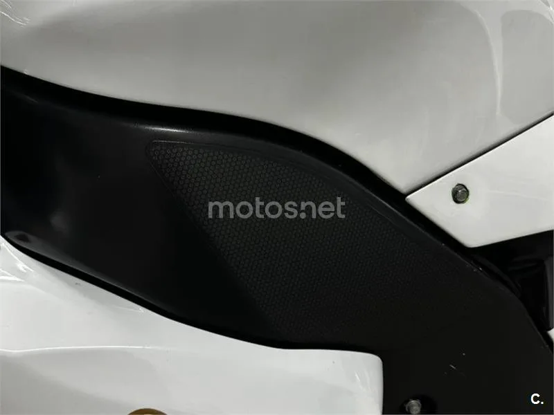 Kawasaki Ninja ZX-10R - Vista 5