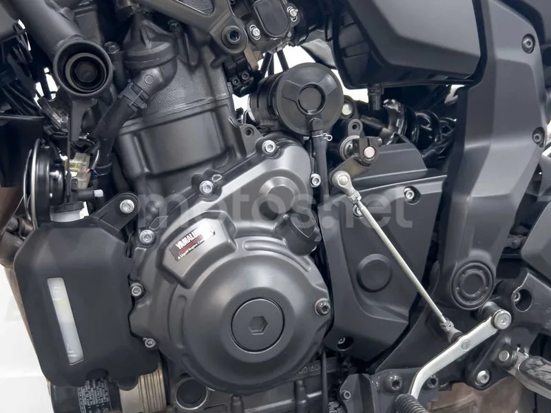 Yamaha MT-07 - Vista 22