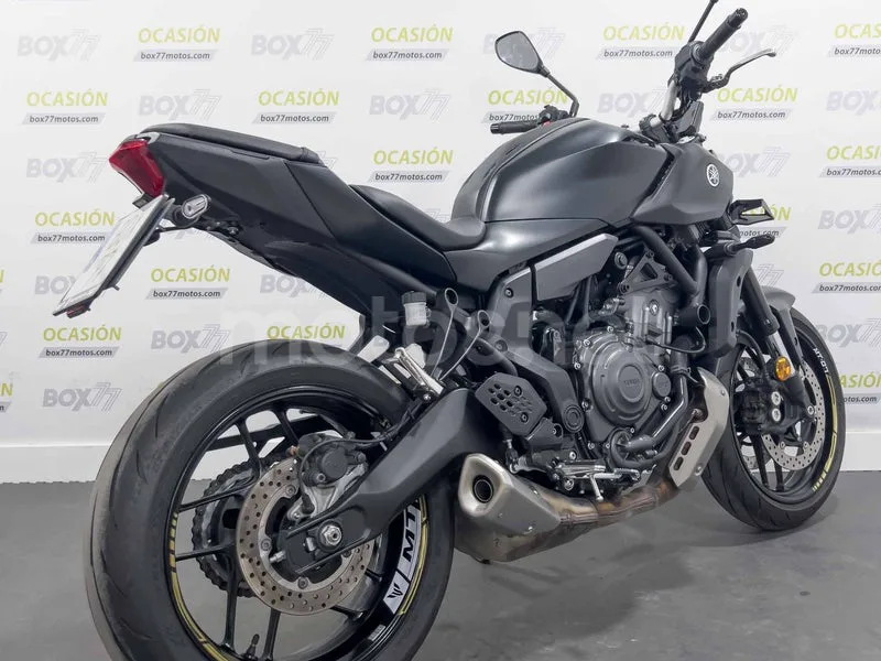 Yamaha MT-07 - Vista 6