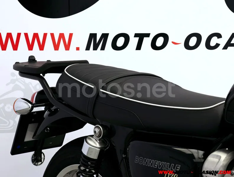 Triumph Bonneville T120 - Vista 11