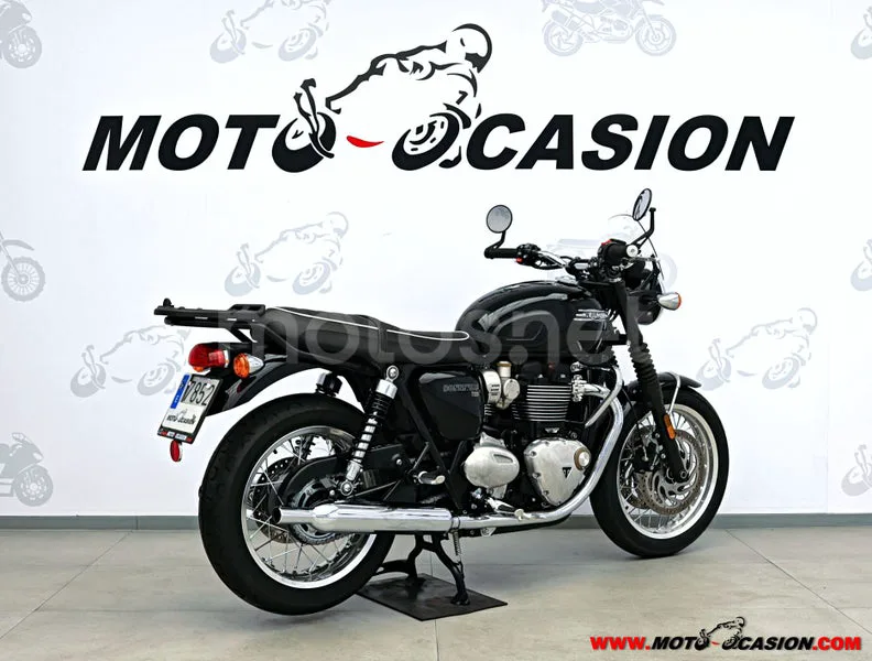 Triumph Bonneville T120 - Vista 3