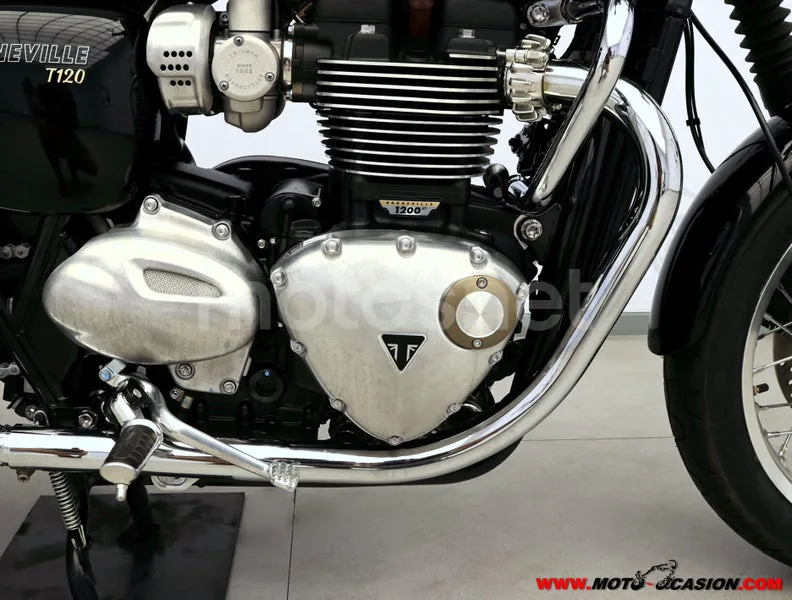 Triumph Bonneville T120 - Vista 5