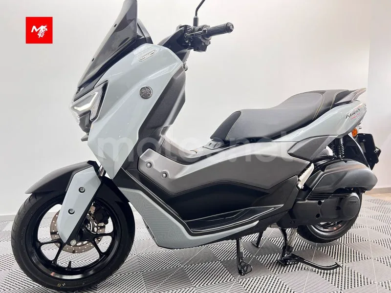 Yamaha NMAX - Vista 7