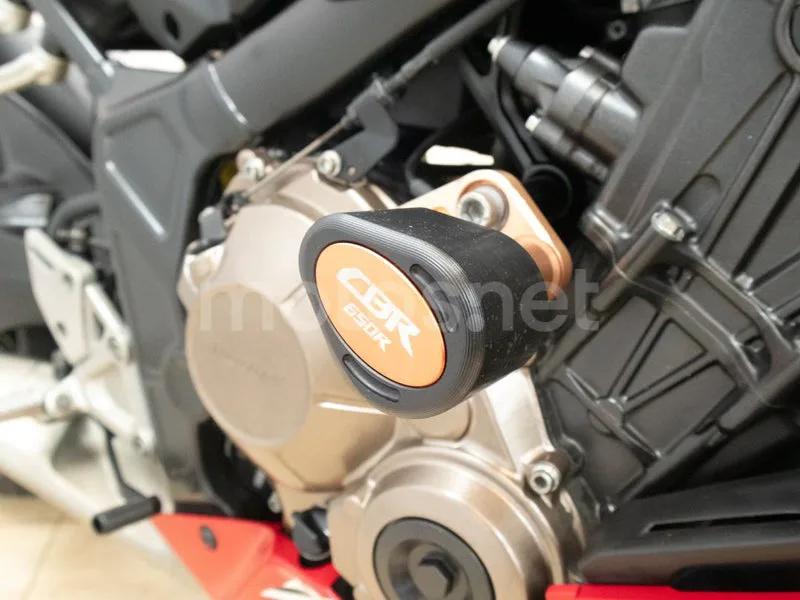 Honda CBR650R - Vista 14