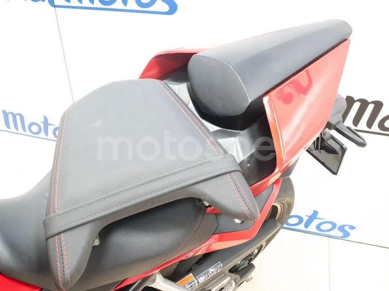 Honda CBR650R - Vista 16