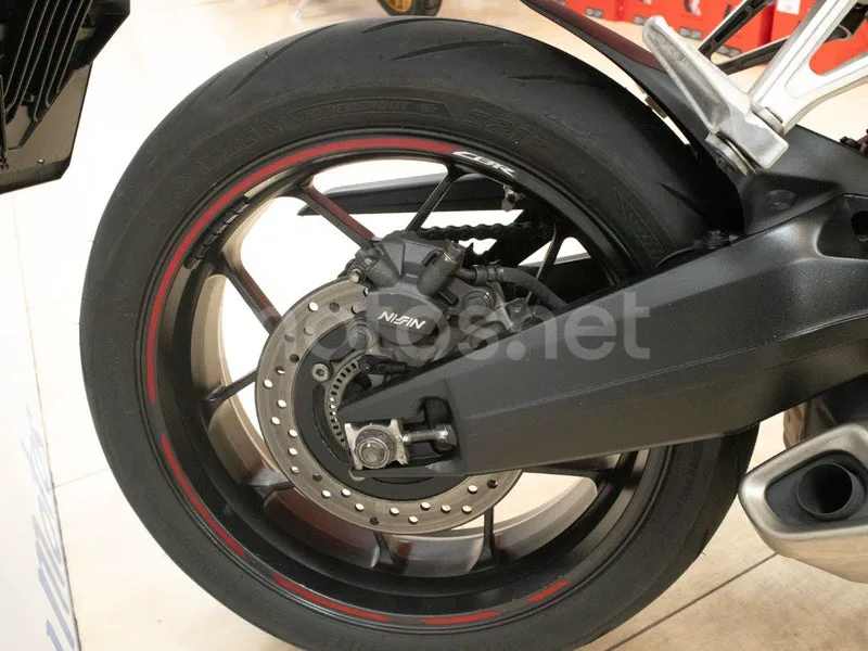 Honda CBR650R - Vista 22