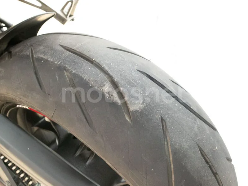 Honda CBR650R - Vista 28