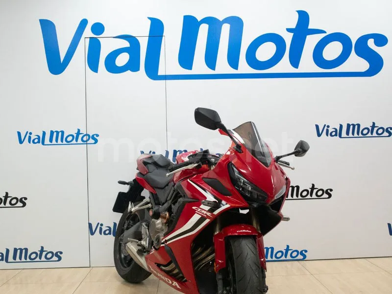 Honda CBR650R - Vista 4
