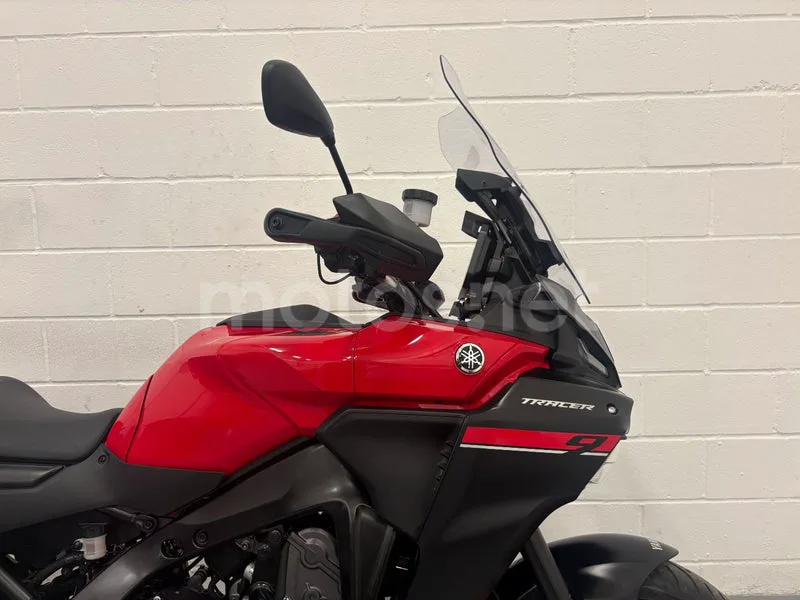 Yamaha Tracer 9 - Vista 15