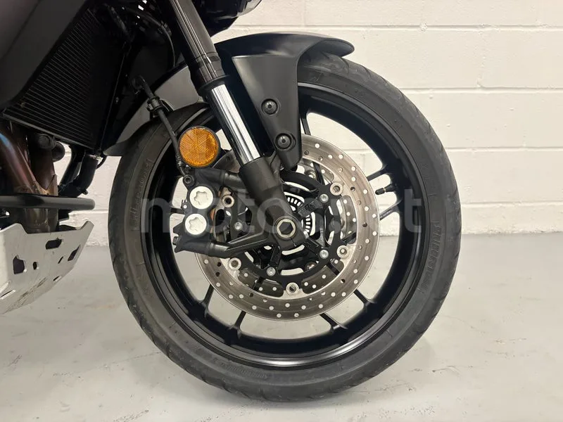 Yamaha Tracer 9 - Vista 10