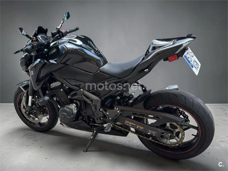 Kawasaki Z900 - Vista 9