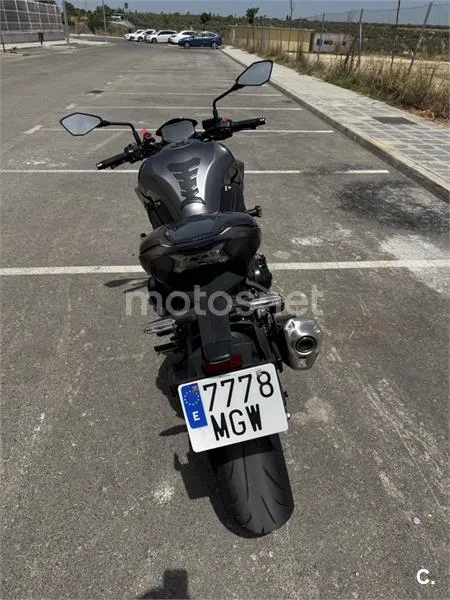 Kawasaki Z900 - Vista 5