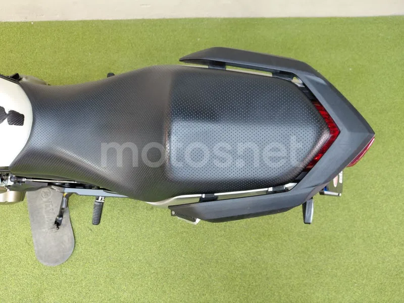 Yamaha XJ6 Diversion S - Vista 15