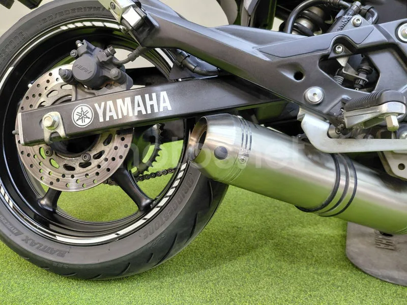 Yamaha XJ6 Diversion S - Vista 9
