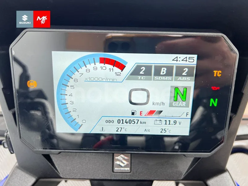 Suzuki V-Strom 800 - Vista 8