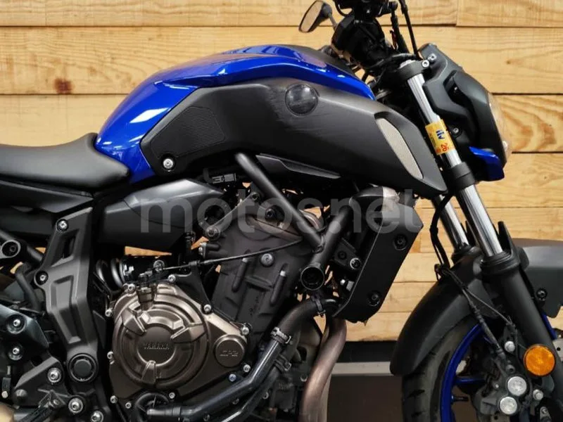 Yamaha MT-07 - Vista 19